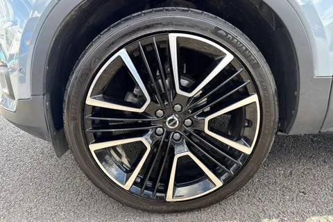 DA21NKG Volvo Xc40 1.5 T3 R-Design Pro Auto Euro 6 (s/s) 5dr Thumbnail #11