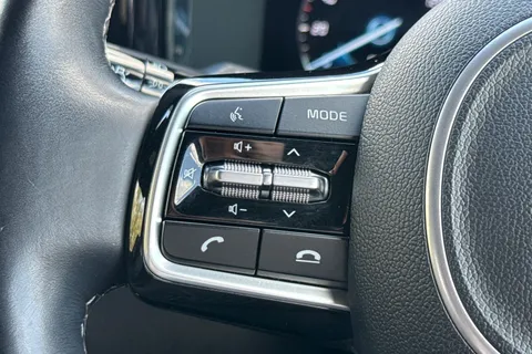AF21ONL Kia Sorento 1.6 T-GDi 13.8kWh 4 Auto AWD Euro 6 (s/s) 5dr Thumbnail #43