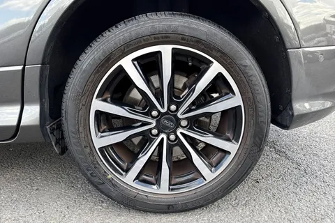 PK68TSU Ford Kuga 2.0 TDCi EcoBlue ST-Line Euro 6 (s/s) 5dr Thumbnail #8