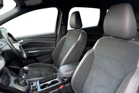 PK68TSU Ford Kuga 2.0 TDCi EcoBlue ST-Line Euro 6 (s/s) 5dr Thumbnail #12