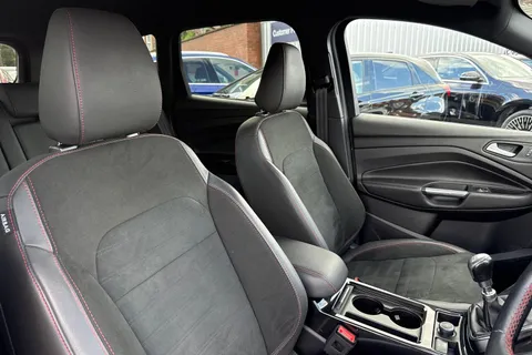 PK68TSU Ford Kuga 2.0 TDCi EcoBlue ST-Line Euro 6 (s/s) 5dr Thumbnail #22