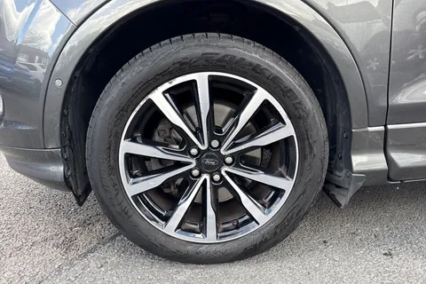 PK68TSU Ford Kuga 2.0 TDCi EcoBlue ST-Line Euro 6 (s/s) 5dr Thumbnail #25