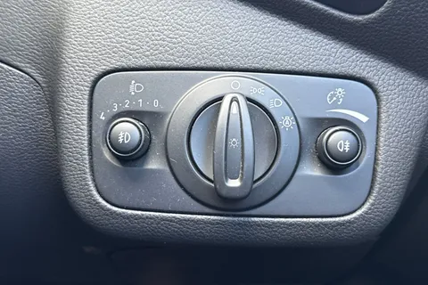 PK68TSU Ford Kuga 2.0 TDCi EcoBlue ST-Line Euro 6 (s/s) 5dr Thumbnail #38