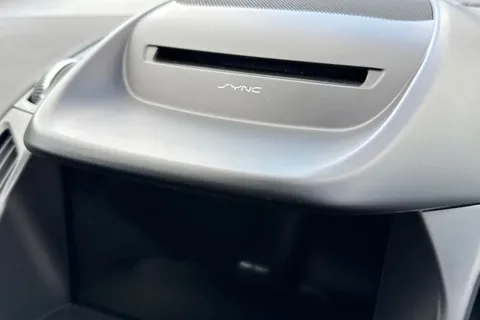 PK68TSU Ford Kuga 2.0 TDCi EcoBlue ST-Line Euro 6 (s/s) 5dr Thumbnail #40