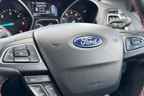 PK68TSU Ford Kuga 2.0 TDCi EcoBlue ST-Line Euro 6 (s/s) 5dr Thumbnail #44