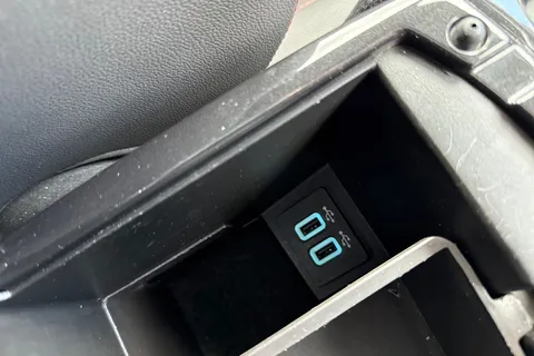 PK68TSU Ford Kuga 2.0 TDCi EcoBlue ST-Line Euro 6 (s/s) 5dr Thumbnail #49