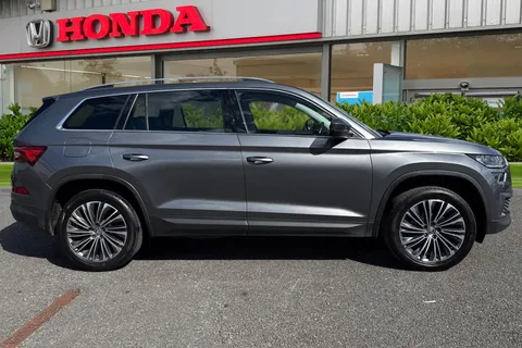 SD72LXJ Škoda Kodiaq 1.5 TSI ACT SE L Executive DSG Euro 6 (s/s) 5dr (7 Seat) Thumbnail #4