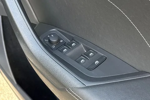 SD72LXJ Škoda Kodiaq 1.5 TSI ACT SE L Executive DSG Euro 6 (s/s) 5dr (7 Seat) Thumbnail #24