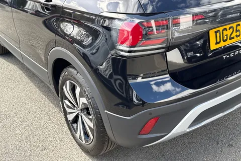 DG25YMW Volkswagen T-Cross 1.0 TSI Match 5dr Thumbnail #17