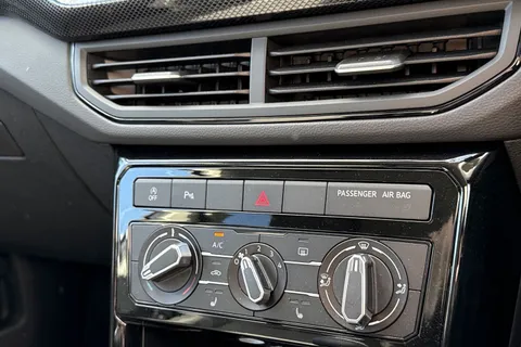 DG25YMW Volkswagen T-Cross 1.0 TSI Match 5dr Thumbnail #20