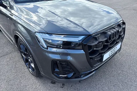  Audi Q7 3.0 TDI V6 Black Edition Tiptronic quattro Euro 6 (s/s) 5dr Thumbnail #9