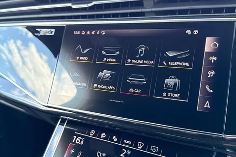  Audi Q7 3.0 TDI V6 Black Edition Tiptronic quattro Euro 6 (s/s) 5dr Thumbnail #36