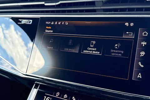  Audi Q7 3.0 TDI V6 Black Edition Tiptronic quattro Euro 6 (s/s) 5dr Thumbnail #40