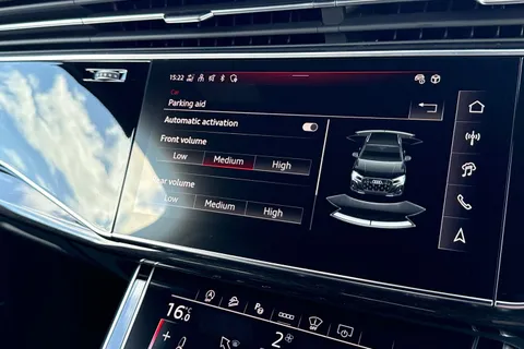  Audi Q7 3.0 TDI V6 Black Edition Tiptronic quattro Euro 6 (s/s) 5dr Thumbnail #46