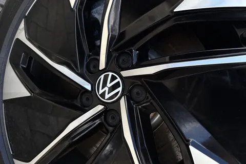 26 of 44 for Volkswagen ID.5 210kW Match Pro 77kWh 5dr Auto **HEAT PUMP, PAN ROOD, INTERIOR PACK PLUS**