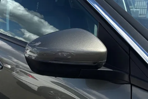 CN69ETD PEUGEOT 3008 1.2 PureTech Allure Euro 6 (s/s) 5dr Thumbnail #12