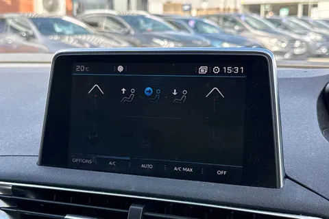 CN69ETD PEUGEOT 3008 1.2 PureTech Allure Euro 6 (s/s) 5dr Thumbnail #22