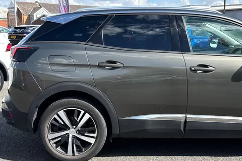 CN69ETD PEUGEOT 3008 1.2 PureTech Allure Euro 6 (s/s) 5dr Thumbnail #30