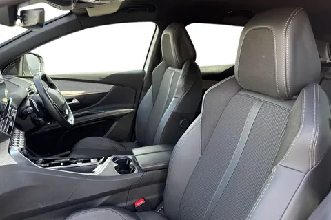 EK23KNA PEUGEOT 3008 1.2 PureTech GT EAT Euro 6 (s/s) 5dr Thumbnail #17