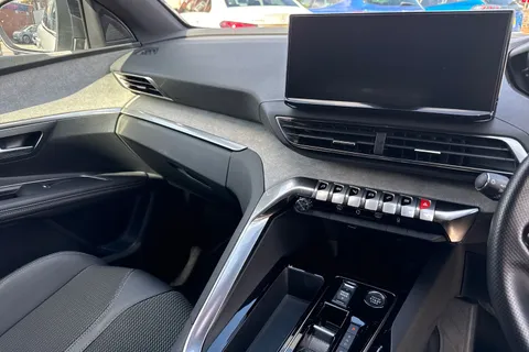 EK23KNA PEUGEOT 3008 1.2 PureTech GT EAT Euro 6 (s/s) 5dr Thumbnail #21