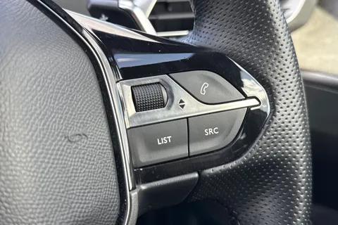 EK23KNA PEUGEOT 3008 1.2 PureTech GT EAT Euro 6 (s/s) 5dr Thumbnail #42