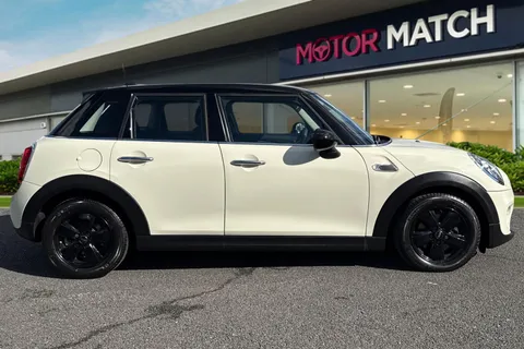 NG19XML Mini Hatch 1.5 Cooper Classic Euro 6 (s/s) 5dr Thumbnail #4
