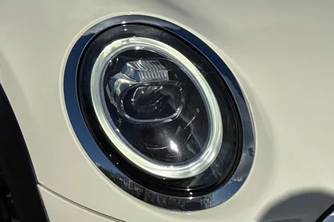 NG19XML Mini Hatch 1.5 Cooper Classic Euro 6 (s/s) 5dr Thumbnail #26