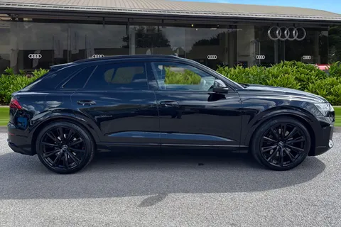 Audi SQ8 4.0 TFSI V8 Black Edition Tiptronic quattro Euro 6 (s/s) 5dr Thumbnail #4