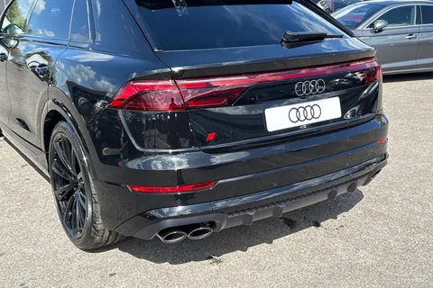 Audi SQ8 4.0 TFSI V8 Black Edition Tiptronic quattro Euro 6 (s/s) 5dr Thumbnail #8