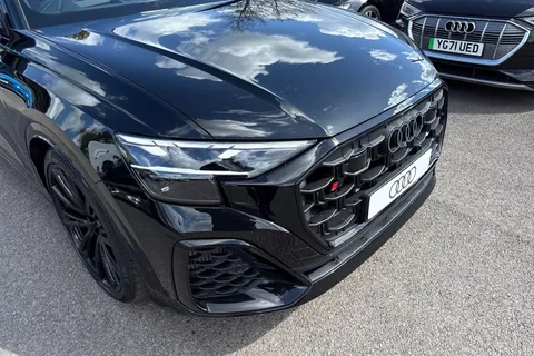 Audi SQ8 4.0 TFSI V8 Black Edition Tiptronic quattro Euro 6 (s/s) 5dr Thumbnail #9