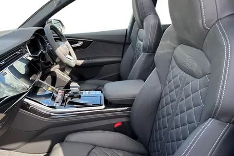 Audi SQ8 4.0 TFSI V8 Black Edition Tiptronic quattro Euro 6 (s/s) 5dr Thumbnail #16