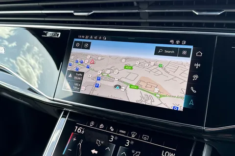 Audi SQ8 4.0 TFSI V8 Black Edition Tiptronic quattro Euro 6 (s/s) 5dr Thumbnail #17