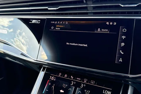 Audi SQ8 4.0 TFSI V8 Black Edition Tiptronic quattro Euro 6 (s/s) 5dr Thumbnail #40
