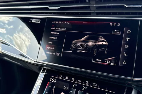 Audi SQ8 4.0 TFSI V8 Black Edition Tiptronic quattro Euro 6 (s/s) 5dr Thumbnail #47