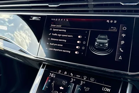 Audi SQ8 4.0 TFSI V8 Black Edition Tiptronic quattro Euro 6 (s/s) 5dr Thumbnail #48