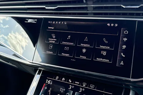 Audi SQ8 4.0 TFSI V8 Black Edition Tiptronic quattro Euro 6 (s/s) 5dr Thumbnail #52