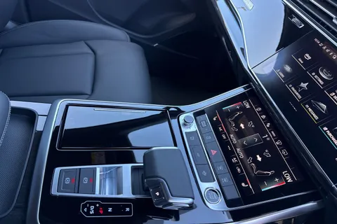  Audi Q7 3.0 TDI V6 Black Edition Tiptronic quattro Euro 6 (s/s) 5dr Thumbnail #23