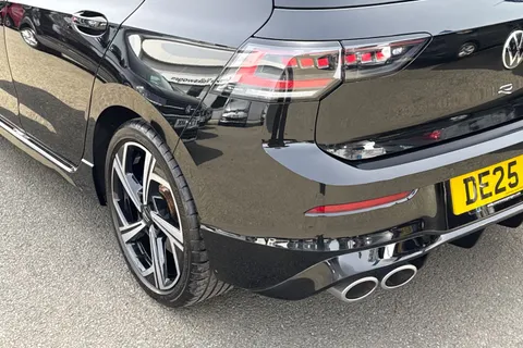 DE25KXP Volkswagen Golf 2.0 TSI 333 R 4Motion 5dr DSG Thumbnail #9