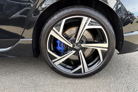 DE25KXP Volkswagen Golf 2.0 TSI 333 R 4Motion 5dr DSG Thumbnail #13