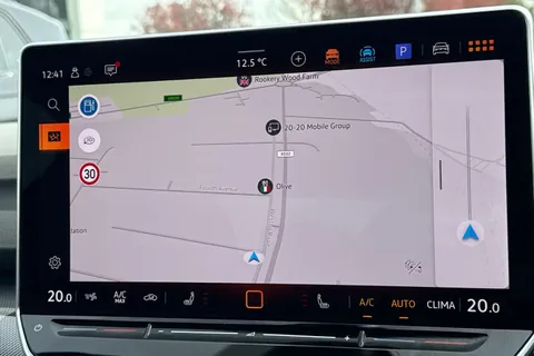 DE25KXP Volkswagen Golf 2.0 TSI 333 R 4Motion 5dr DSG Thumbnail #18