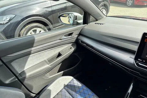 DE25KXP Volkswagen Golf 2.0 TSI 333 R 4Motion 5dr DSG Thumbnail #21