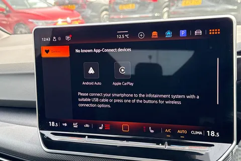 DE25KXP Volkswagen Golf 2.0 TSI 333 R 4Motion 5dr DSG Thumbnail #30