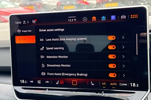 DE25KXP Volkswagen Golf 2.0 TSI 333 R 4Motion 5dr DSG Thumbnail #32