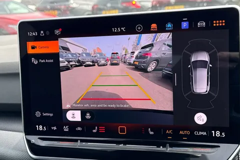 DE25KXP Volkswagen Golf 2.0 TSI 333 R 4Motion 5dr DSG Thumbnail #33