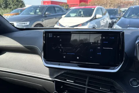  PEUGEOT e-2008 54kWh GT Auto 5dr (7kW Charger) Thumbnail #22