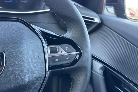  PEUGEOT e-2008 54kWh GT Auto 5dr (7kW Charger) Thumbnail #43
