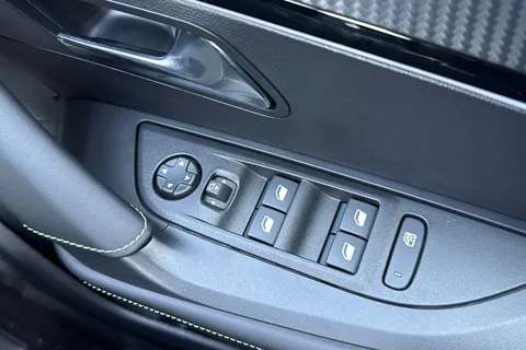  PEUGEOT e-2008 54kWh GT Auto 5dr (7kW Charger) Thumbnail #45