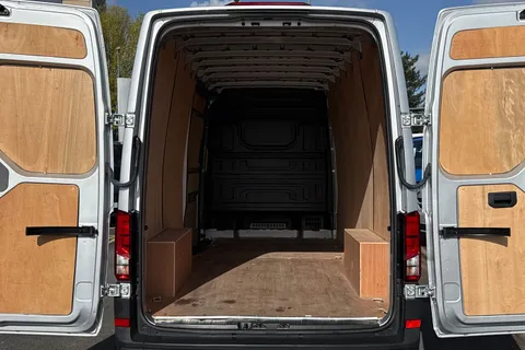 BV74UBN Volkswagen Crafter 2.0 TDI 140PS Commerce High Roof Van Thumbnail #8