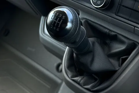 BV74UBN Volkswagen Crafter 2.0 TDI 140PS Commerce High Roof Van Thumbnail #24