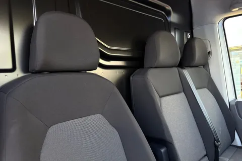 BV74UBN Volkswagen Crafter 2.0 TDI 140PS Commerce High Roof Van Thumbnail #25